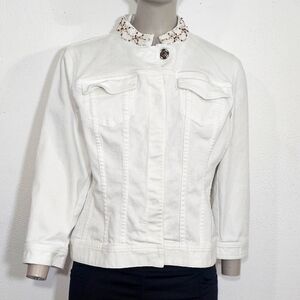 Vintage Harolds Women's White Denim Jacket with Embellished Collar